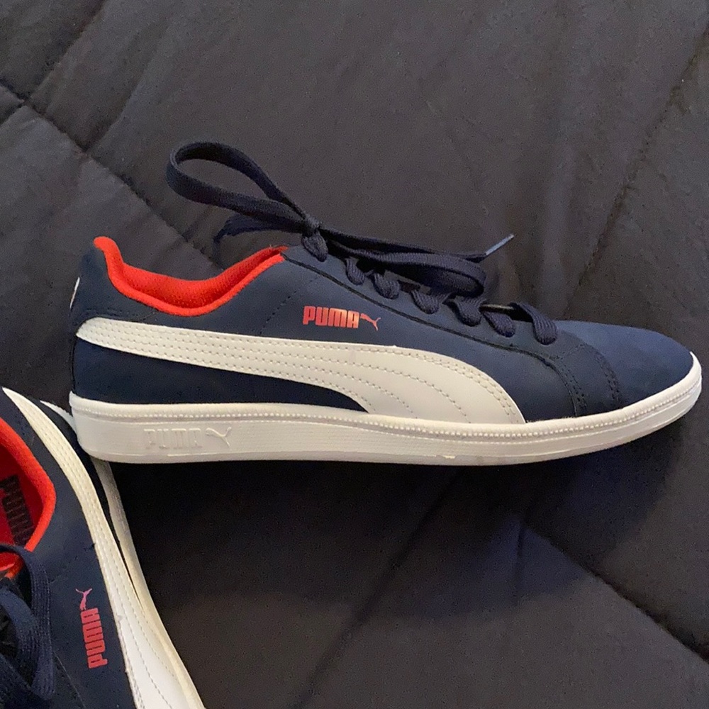 Puma shoes size 6.5